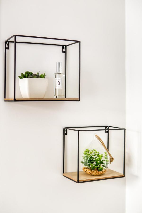 Ferienwohnung Grand Line - Parking- Métro 5 - Easy Check-in - Netflix - Disney Plus Pantin Exterior foto