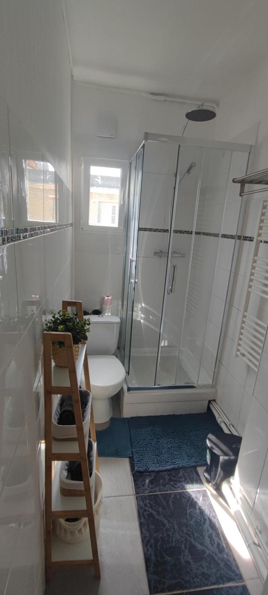 Ferienwohnung Grand Line - Parking- Métro 5 - Easy Check-in - Netflix - Disney Plus Pantin Exterior foto
